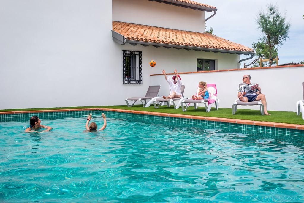 Résidence Prestige Odalys Les Villas Milady Biarriz Exterior foto